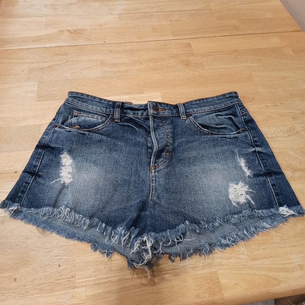Vintage Guess High Rise  Mom Jean Shorts Sz 30 Distressed 90s women usa
